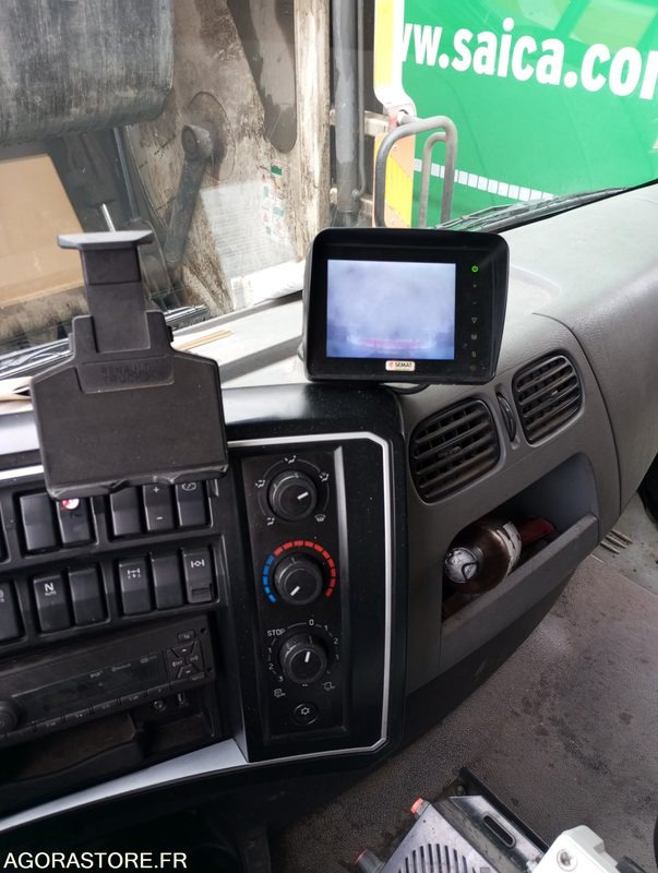 Benne à ordures ménagères BOM RENAULT D - 2021 - 157703km - FZ331QB: photos 15 Benne à ordures ménagères BOM RENAULT D - 2021 - 157703km - FZ331QB: photos 15