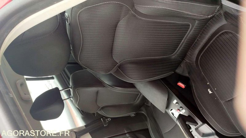 BREAK Renault Mégane - 2019 - FK785LQ - Voiture break: photos 5 BREAK Renault Mégane - 2019 - FK785LQ - Voiture break: photos 5