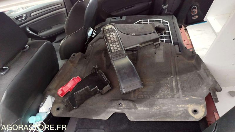 BREAK Renault Mégane - 2019 - FK785LQ - Voiture break: photos 4 BREAK Renault Mégane - 2019 - FK785LQ - Voiture break: photos 4