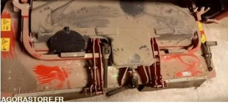 Broyeur Kubota 1600 - Matériel de jardinage: photos 1 Broyeur Kubota 1600 - Matériel de jardinage: photos 1