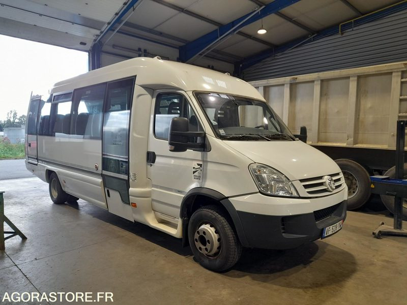 CAR IVECO de 2009 POUR PIECES - Bus: photos 2 CAR IVECO de 2009 POUR PIECES - Bus: photos 2