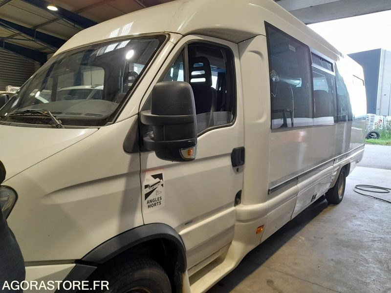 CAR IVECO de 2009 POUR PIECES - Bus: photos 4 CAR IVECO de 2009 POUR PIECES - Bus: photos 4