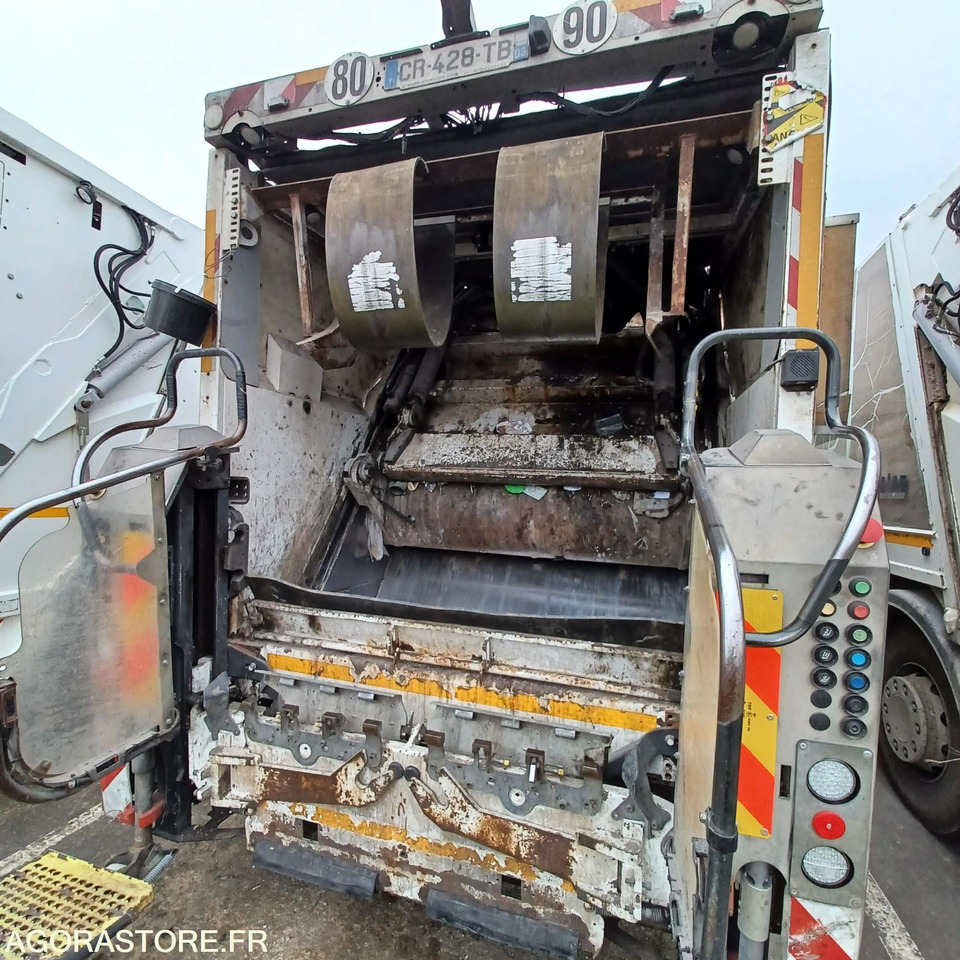 CAMION - BOM - VOLVO - FE - 340 - 251 692KM - Benne à ordures ménagères: photos 3 CAMION - BOM - VOLVO - FE - 340 - 251 692KM - Benne à ordures ménagères: photos 3