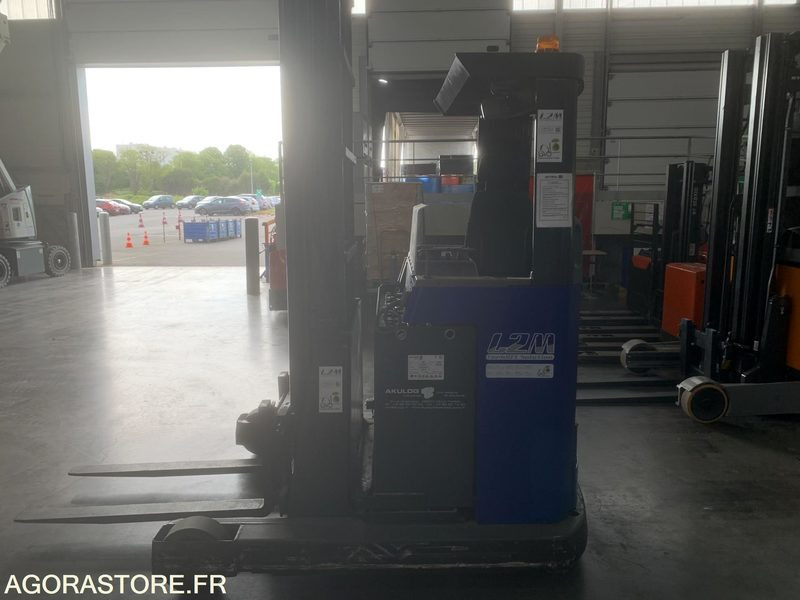 CHARIOT ATLET CAT5 R489 AVEC CHARGEUR EN L'ETAT - Chariot élévateur électrique: photos 2 CHARIOT ATLET CAT5 R489 AVEC CHARGEUR EN L'ETAT - Chariot élévateur électrique: photos 2