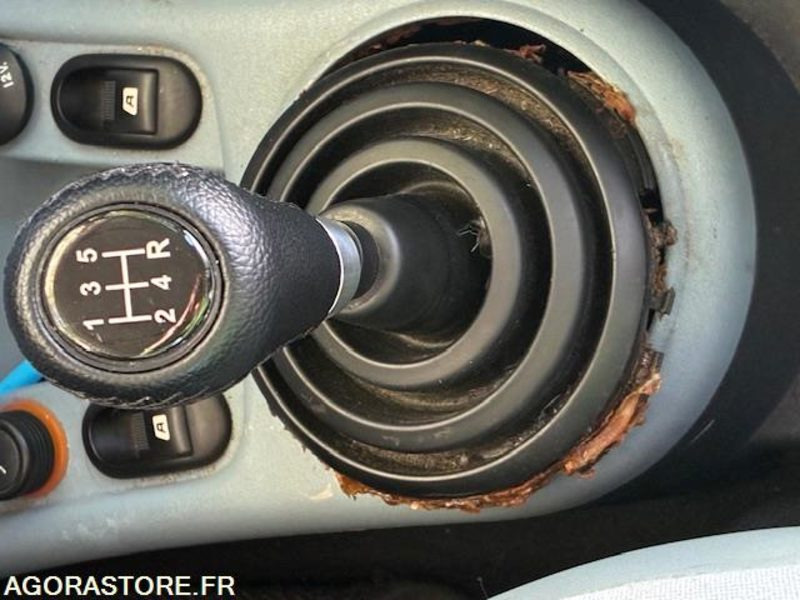 CITROEN C3 166000 kms 2004 - Voiture: photos 2 CITROEN C3 166000 kms 2004 - Voiture: photos 2