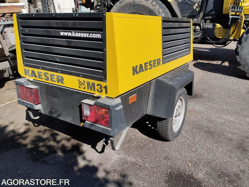 COMPRESSEUR DE CHANTIER KAESER M31 de 2002 8109VE99 - Compresseur d'air: photos 3 COMPRESSEUR DE CHANTIER KAESER M31 de 2002 8109VE99 - Compresseur d'air: photos 3