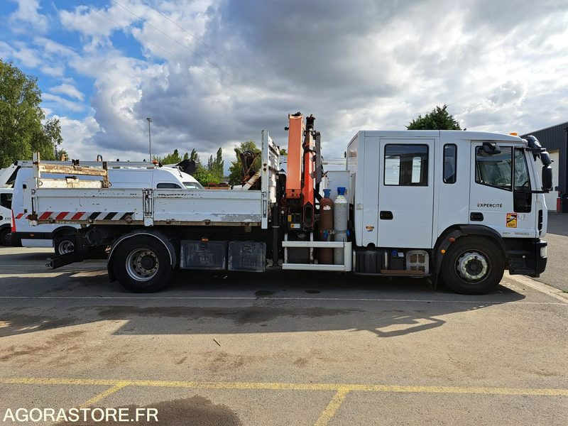 CAMION BENNE GRUE IVECO - 2014 / 240742 KM - Camion: photos 2 CAMION BENNE GRUE IVECO - 2014 / 240742 KM - Camion: photos 2