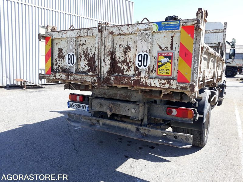 CAMION BI-BENNE + GRUE - PL RENAULT MILDIUM 180 DCI Db - 2003 / 263 610 KM - Camion: photos 4 CAMION BI-BENNE + GRUE - PL RENAULT MILDIUM 180 DCI Db - 2003 / 263 610 KM - Camion: photos 4