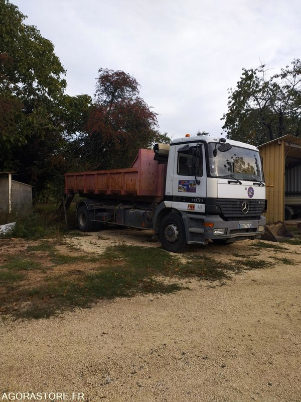 CAMION MERCEDES AMPLIROLL - 2002 - 766 000km - Camion: photos 3 CAMION MERCEDES AMPLIROLL - 2002 - 766 000km - Camion: photos 3