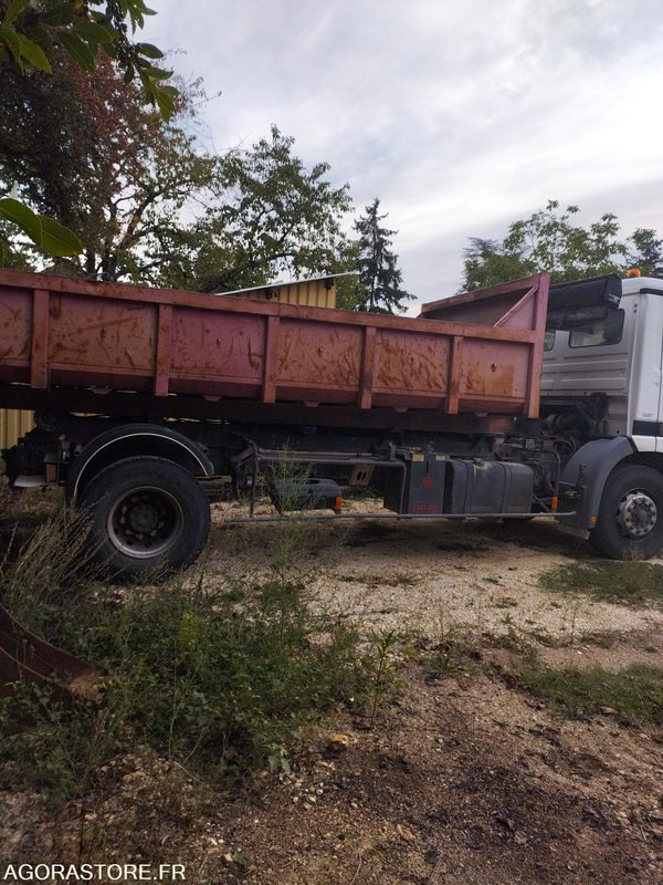 CAMION MERCEDES AMPLIROLL - 2002 - 766 000km - Camion: photos 2 CAMION MERCEDES AMPLIROLL - 2002 - 766 000km - Camion: photos 2