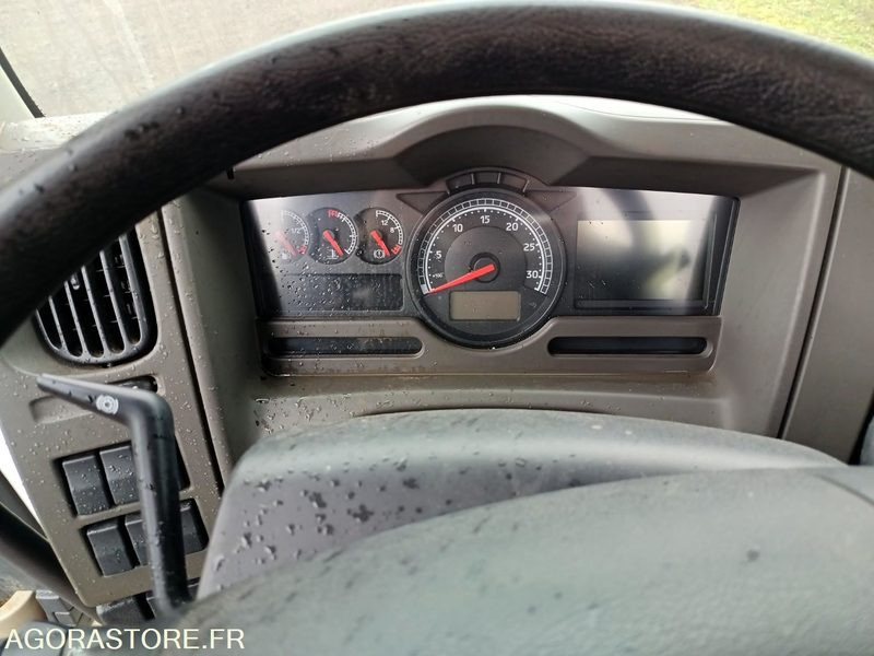 Camion 16 tonnes Renault Midlum BF 296 VM - Camion: photos 5 Camion 16 tonnes Renault Midlum BF 296 VM - Camion: photos 5