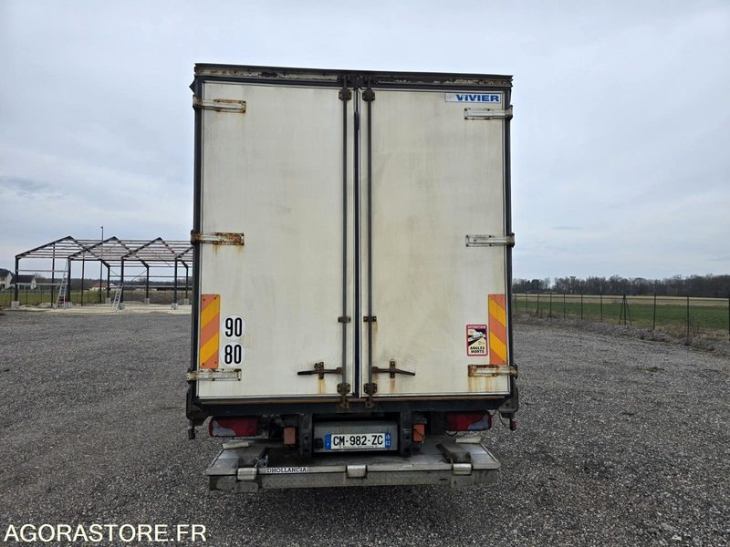 MAN TGL 12.250 - 2012 - 697000km - Camion Ridelles Coulissantes - Camion: photos 4 MAN TGL 12.250 - 2012 - 697000km - Camion Ridelles Coulissantes - Camion: photos 4