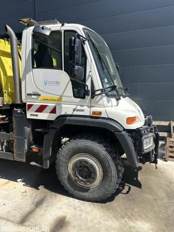 MERCEDES UNIMOG - 2012 - 75000km - CN338YL - Camion: photos 3 MERCEDES UNIMOG - 2012 - 75000km - CN338YL - Camion: photos 3