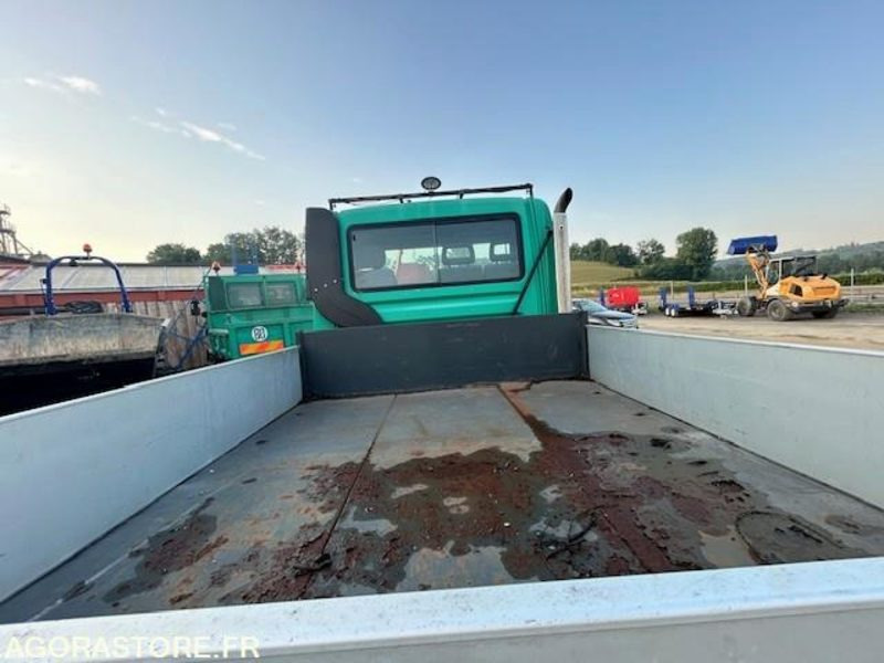 MERCEDES UNIMOG U300C VERSION COMMUNALE 2000 97652 KM - Camion: photos 5 MERCEDES UNIMOG U300C VERSION COMMUNALE 2000 97652 KM - Camion: photos 5