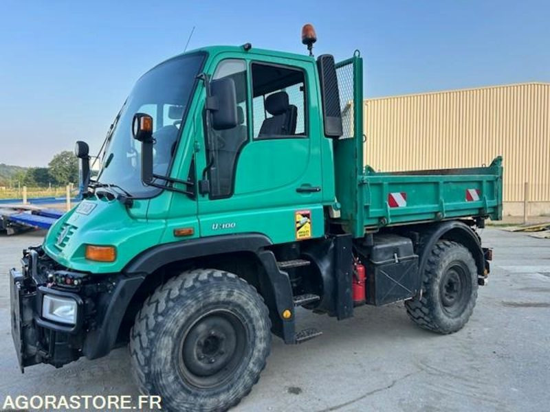 MERCEDES UNIMOG U300C VERSION COMMUNALE 2003 38210 KM - Camion: photos 1 MERCEDES UNIMOG U300C VERSION COMMUNALE 2003 38210 KM - Camion: photos 1