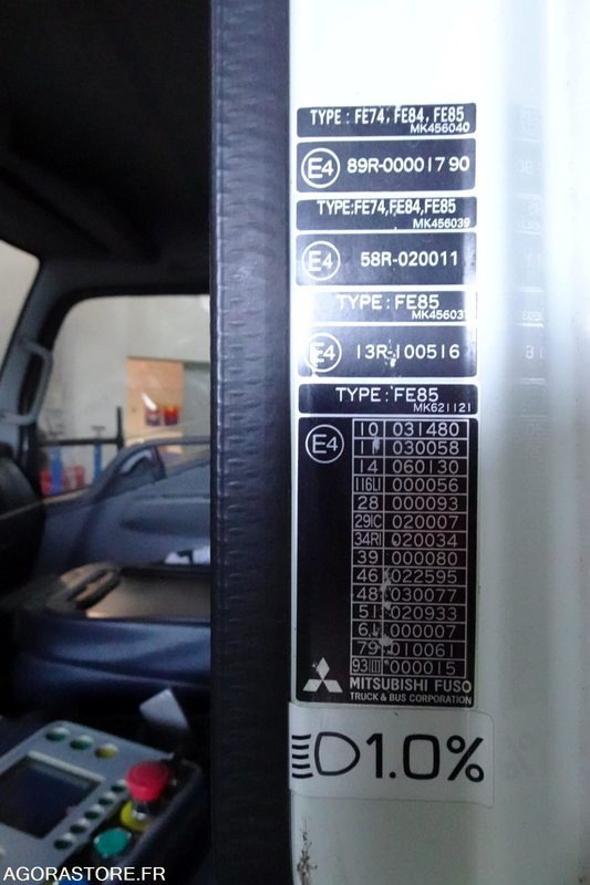 Camion Mitsubishi Fuso Bluetec 5: photos 18
