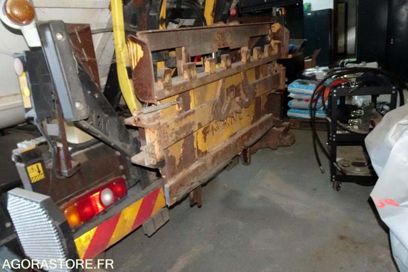 Camion Mitsubishi Fuso Bluetec 5: photos 12