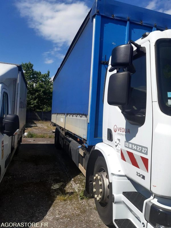 PORTEUR SAVOYARDE HAYON DHOLLANDIA (R51572) - RENAULT PREMIUM - 2008 - 542870 Km - Camion: photos 3 PORTEUR SAVOYARDE HAYON DHOLLANDIA (R51572) - RENAULT PREMIUM - 2008 - 542870 Km - Camion: photos 3