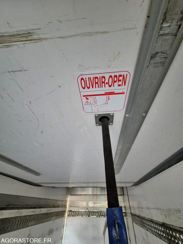 Camion Porteur Volvo frigo: photos 13 Camion Porteur Volvo frigo: photos 13