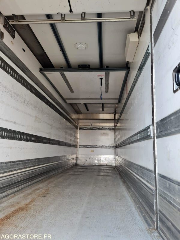 Camion Porteur Volvo frigo: photos 19