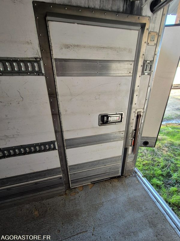 Camion Porteur Volvo frigo: photos 11