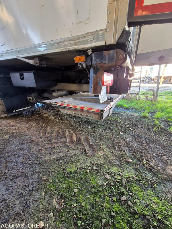 Camion Porteur Volvo frigo: photos 17