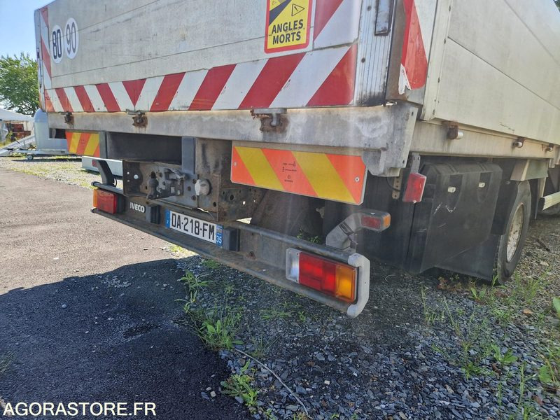 Camion Porteur benne grue Iveco 100E18 - DA218FM: photos 13
