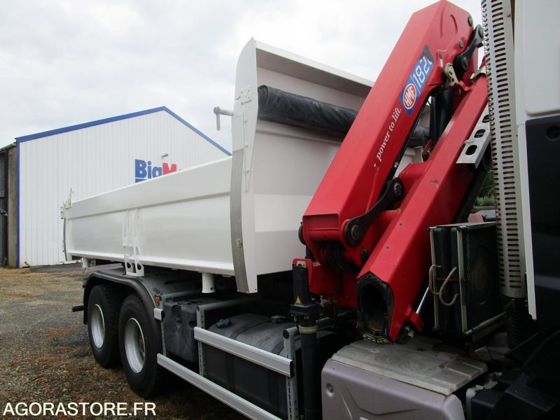 Porteur bibenne grue Renault C380 - 2015 - 320 000km - TRES BON ETAT - Camion: photos 3 Porteur bibenne grue Renault C380 - 2015 - 320 000km - TRES BON ETAT - Camion: photos 3