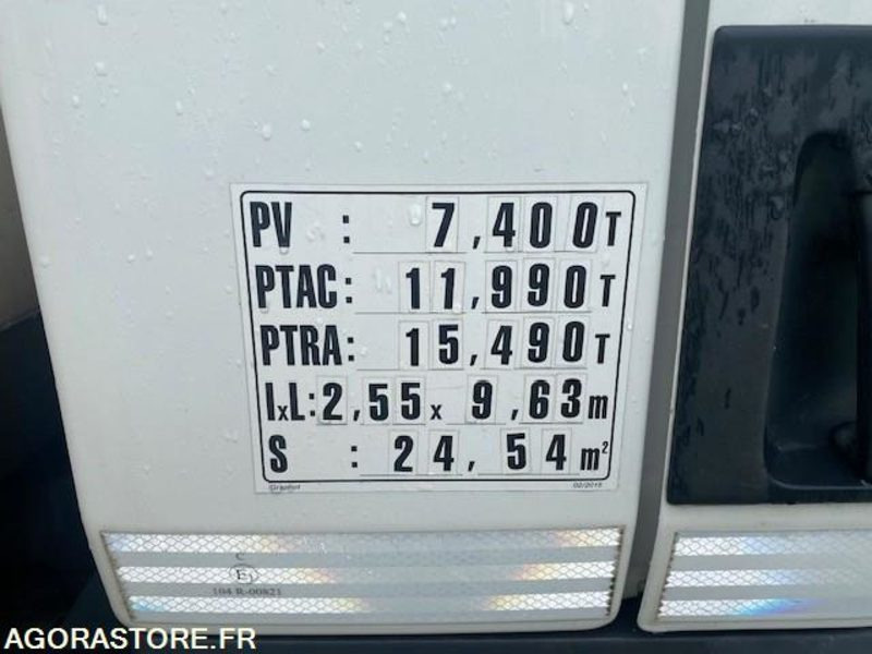 RENAULT FOURGON HAYON D12 - 2017 - 300 000km - Camion: photos 3 RENAULT FOURGON HAYON D12 - 2017 - 300 000km - Camion: photos 3