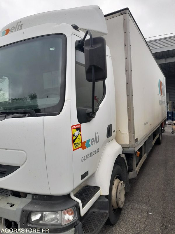 Renault Midlum - 2005 - 685870 Kms - Camion: photos 2 Renault Midlum - 2005 - 685870 Kms - Camion: photos 2