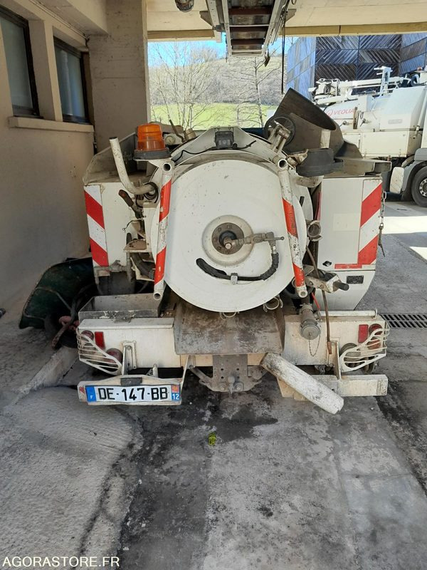Camion hydrocureur LAND ROVER Defender - 2014 / 142 462 KM - Pick-up: photos 5 Camion hydrocureur LAND ROVER Defender - 2014 / 142 462 KM - Pick-up: photos 5