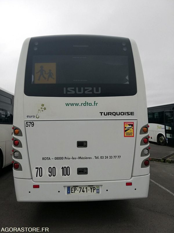 Car Isuzu Turquoise - 2017 - 110 000 km - Bus scolaire: photos 2 Car Isuzu Turquoise - 2017 - 110 000 km - Bus scolaire: photos 2