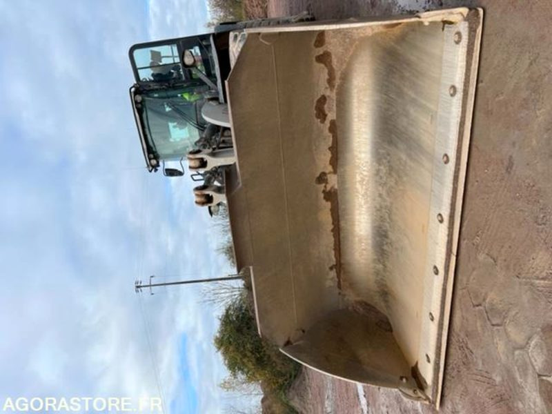 Chargeuse CATERPILLAR 982M de 2017 - 10 516 HEURES - Chargeuse: photos 2 Chargeuse CATERPILLAR 982M de 2017 - 10 516 HEURES - Chargeuse: photos 2