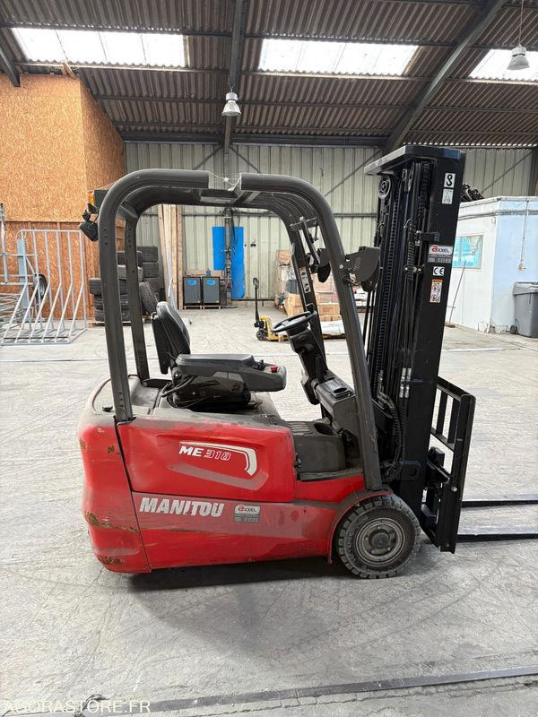 Chariot élévateur manitou ME318 - 2019 - 376 heures - Chariot élévateur: photos 1 Chariot élévateur manitou ME318 - 2019 - 376 heures - Chariot élévateur: photos 1
