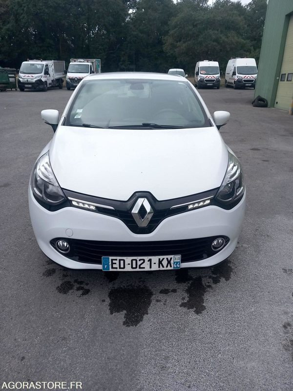 Clio IV essence - Voiture: photos 1 Clio IV essence - Voiture: photos 1