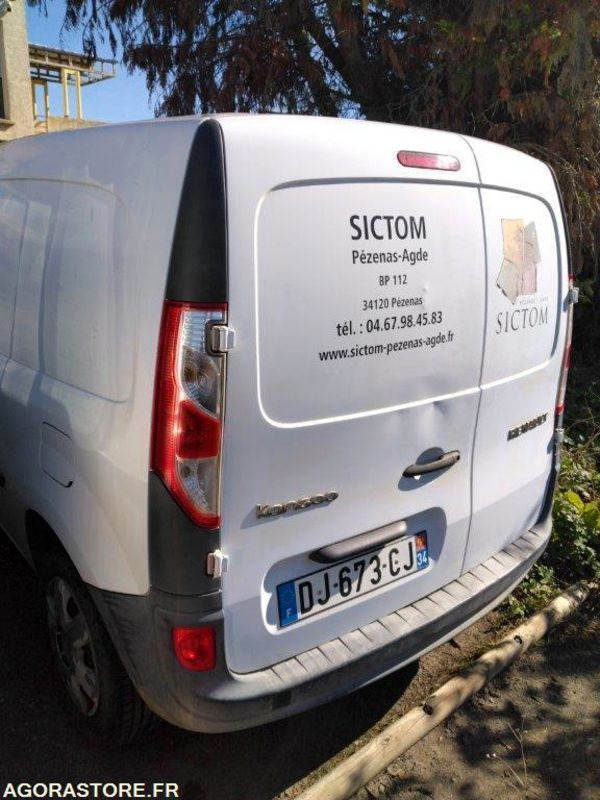 DJ-673-CJ RENAULT KANGOO 201522 kms 2014 - Fourgonnette: photos 3 DJ-673-CJ RENAULT KANGOO 201522 kms 2014 - Fourgonnette: photos 3