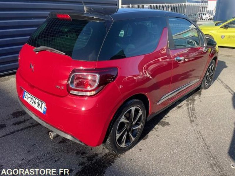 DS3SOCHIC PT 110cv. 11/2016. 107150 KM - Voiture: photos 4 DS3SOCHIC PT 110cv. 11/2016. 107150 KM - Voiture: photos 4