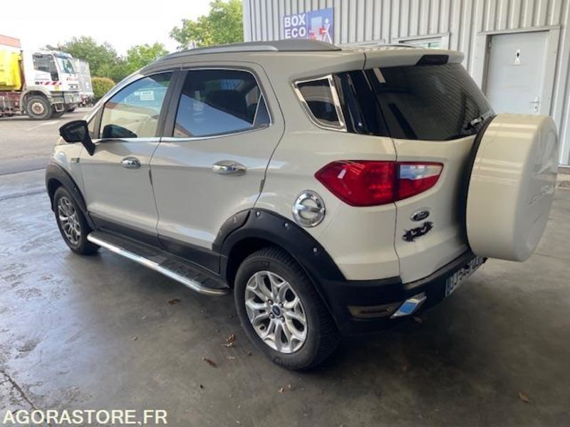 ECOSPORT TITANIUM 1.5 TDCI 90cv . 08/2014 . 128300 km - SUV: photos 2 ECOSPORT TITANIUM 1.5 TDCI 90cv . 08/2014 . 128300 km - SUV: photos 2