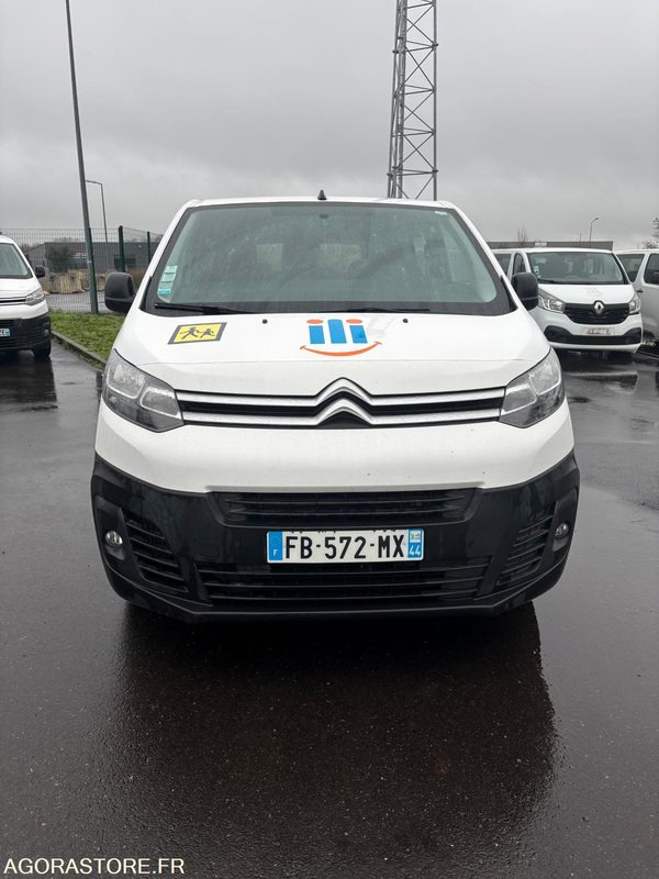 FB-572-MX - Roulant - CITROEN JUMPY SPACE TOURER - VP - 218 682 Kms - Minibus, Transport de personnes: photos 4 FB-572-MX - Roulant - CITROEN JUMPY SPACE TOURER - VP - 218 682 Kms - Minibus, Transport de personnes: photos 4