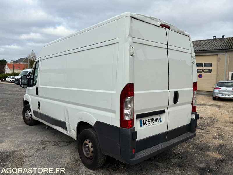 FIAT DUCATO - 2009 - 147000KM - Fourgon utilitaire: photos 3 FIAT DUCATO - 2009 - 147000KM - Fourgon utilitaire: photos 3