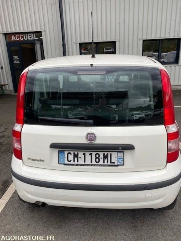 FIAT PANDA ESSENCE (PAR 1427) - Voiture: photos 2 FIAT PANDA ESSENCE (PAR 1427) - Voiture: photos 2