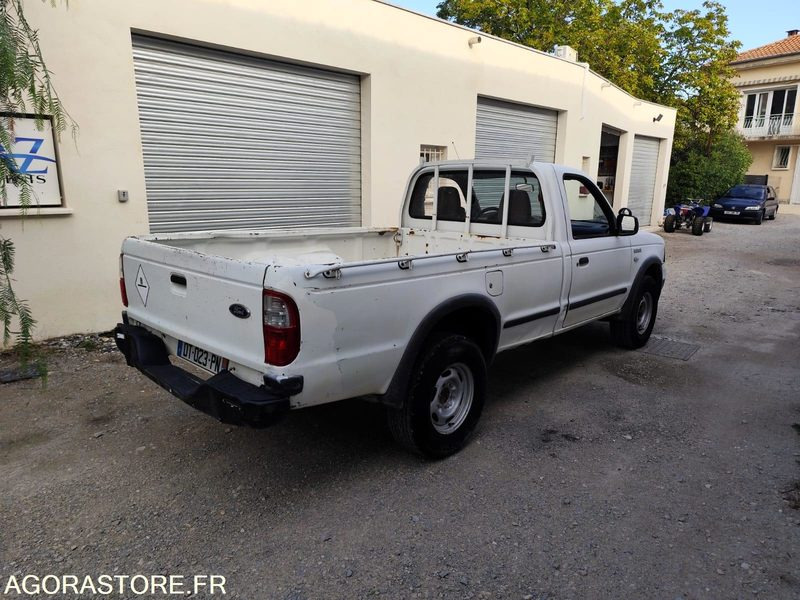 FORD RANGER 2.5 TD 4WD PICKUP 109CV - 2005 - 196000KMS - Pick-up: photos 2 FORD RANGER 2.5 TD 4WD PICKUP 109CV - 2005 - 196000KMS - Pick-up: photos 2