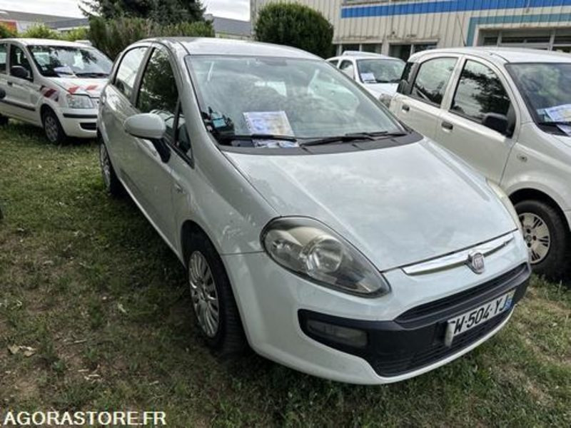 Fiat Punto - BW504YJ - Voiture: photos 2 Fiat Punto - BW504YJ - Voiture: photos 2