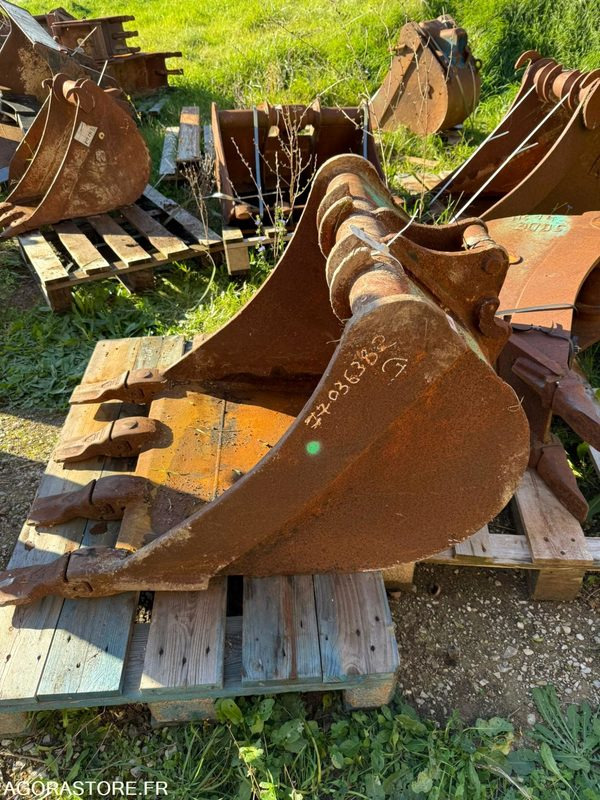 Godet 700mm Morin 3 - Godet pour Engins de chantier: photos 4 Godet 700mm Morin 3 - Godet pour Engins de chantier: photos 4