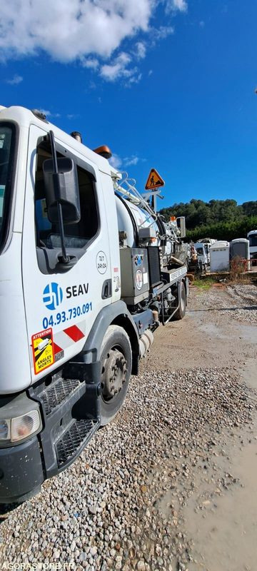 HYDROCUREUR HUWER RENAULT 18T 2005/ 29 2473 KM CK595XS (VENTE UNIQUEMENT EXPORT) - Camion hydrocureur: photos 2 HYDROCUREUR HUWER RENAULT 18T 2005/ 29 2473 KM CK595XS (VENTE UNIQUEMENT EXPORT) - Camion hydrocureur: photos 2