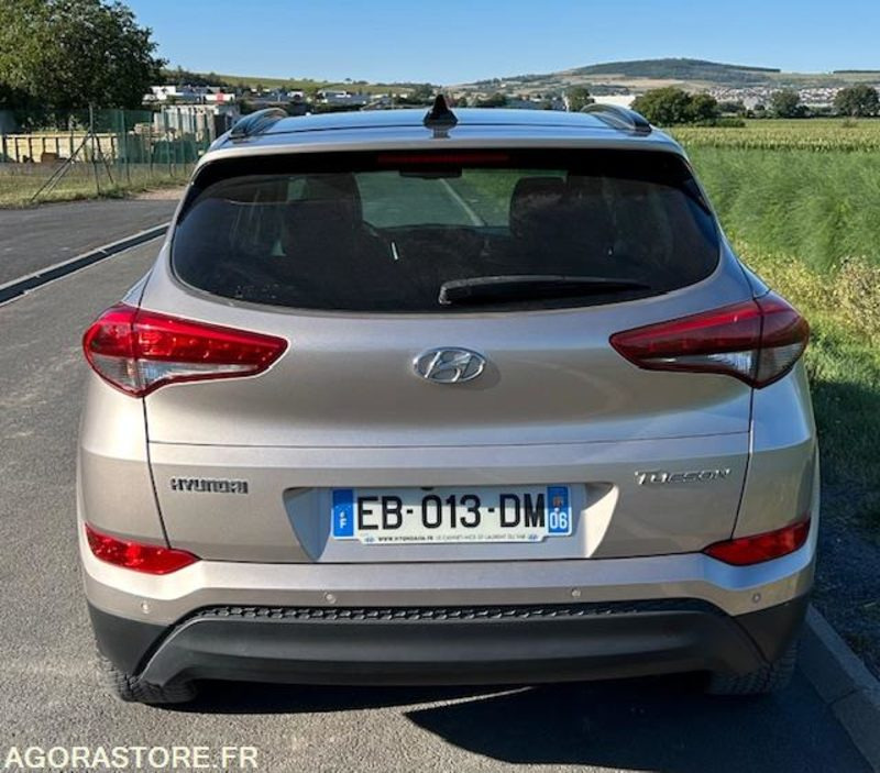 HYUNDAI TUCSON III 1.7 CRDI 141 CH EXECUTIVE 2WD DCT-7 - 2016 - 141 950 kms - SUV: photos 4 HYUNDAI TUCSON III 1.7 CRDI 141 CH EXECUTIVE 2WD DCT-7 - 2016 - 141 950 kms - SUV: photos 4