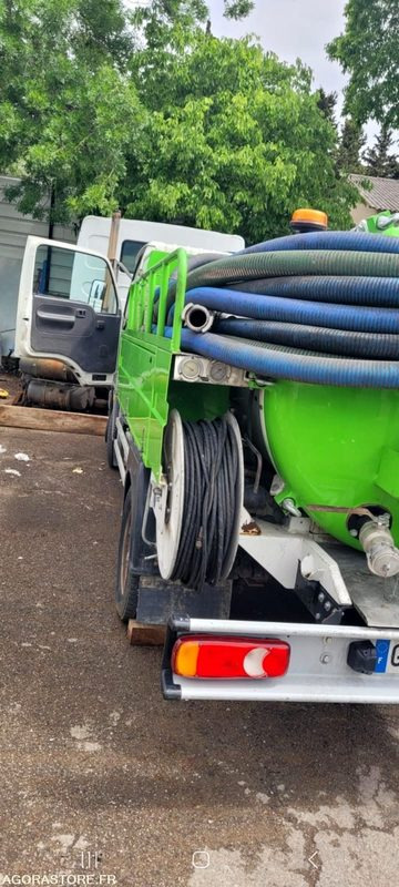 Hydrocureur Capstar 2005 270 000 km combiné - Camion hydrocureur: photos 4 Hydrocureur Capstar 2005 270 000 km combiné - Camion hydrocureur: photos 4