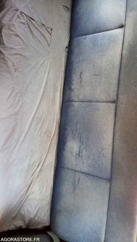 Iveco Benne - 2008 - CL-402-YV - Utilitaire benne: photos 3 Iveco Benne - 2008 - CL-402-YV - Utilitaire benne: photos 3