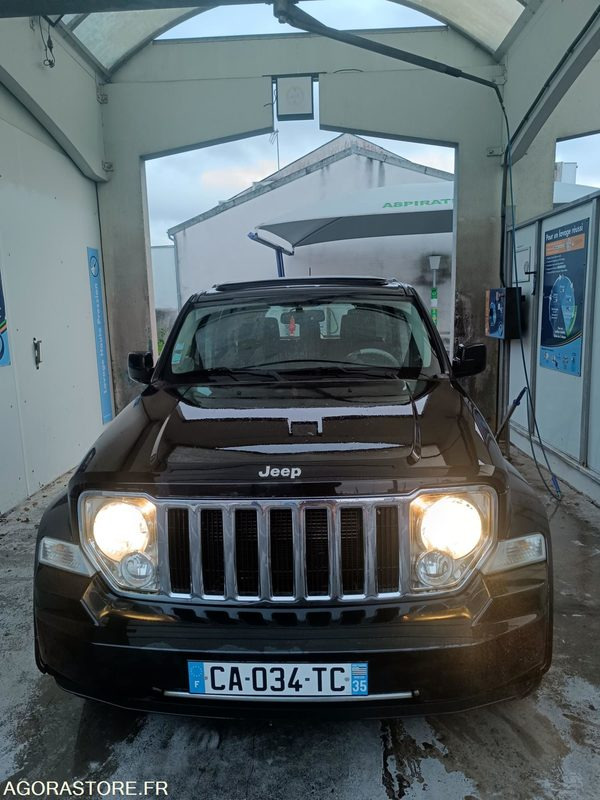 Jeep Cherokee IV 2.8 CRD Jamboree - 2009 - 193 000 KM - Voiture: photos 1 Jeep Cherokee IV 2.8 CRD Jamboree - 2009 - 193 000 KM - Voiture: photos 1