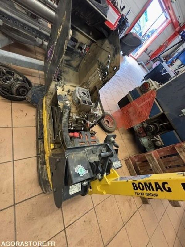 LOT DE 2 PLAQUES BOMAG BPR 60/65D/E ET BPR45/55D 2019 ET 2022 - Plaque vibrante: photos 5 LOT DE 2 PLAQUES BOMAG BPR 60/65D/E ET BPR45/55D 2019 ET 2022 - Plaque vibrante: photos 5